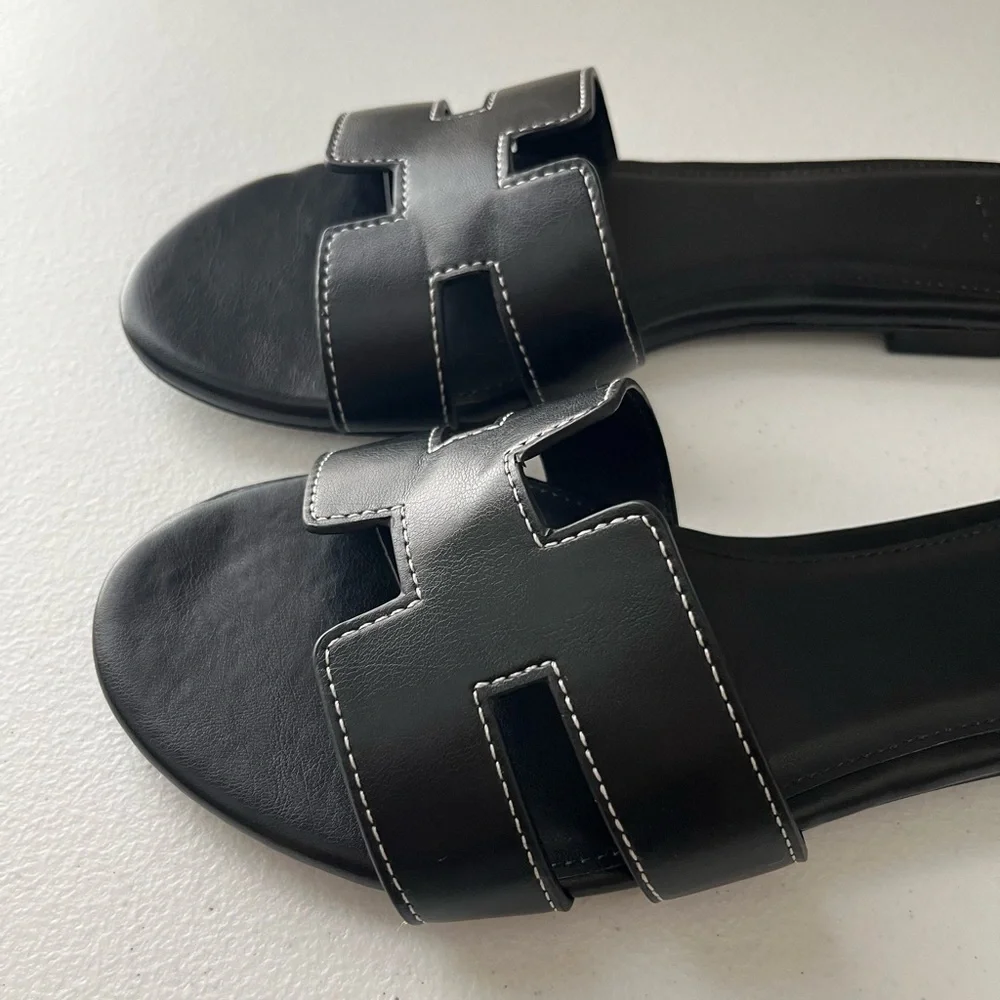 Crown & Ivy Women’s Black Slip-On Comfort Sandals | Size 8.5 | Spring | Low Heel - Picture 10 of 14